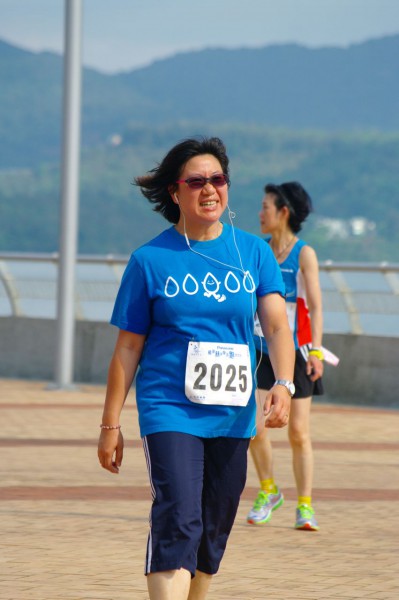 SG202126