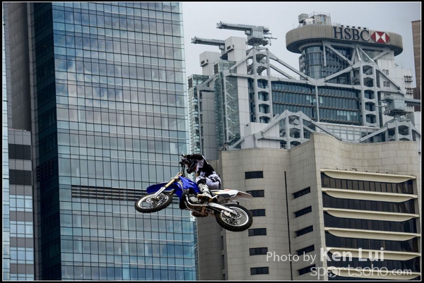 150404Xfighters1036