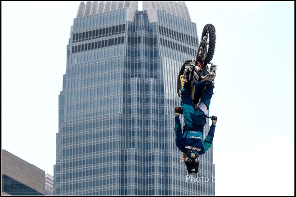 150404Xfighters1058