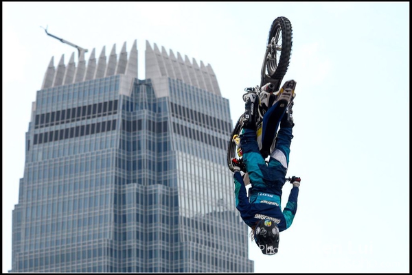 150404Xfighters1059