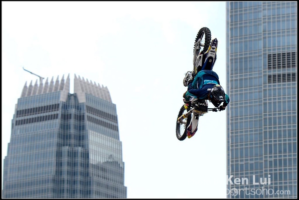 150404Xfighters1062