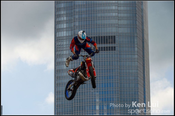 150404Xfighters1071
