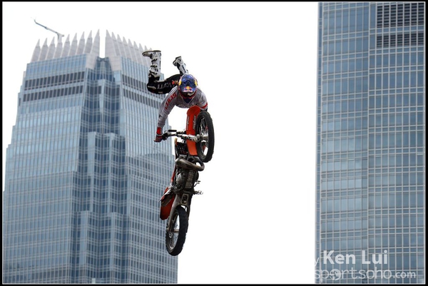 150404Xfighters1075