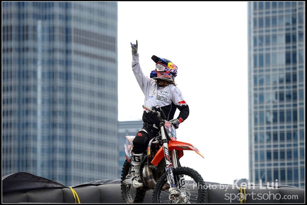 150404Xfighters1079