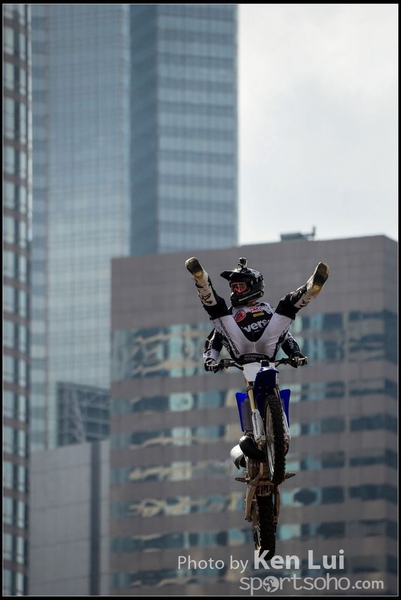 150404Xfighters1091