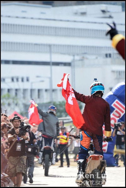 150404Xfighters1115