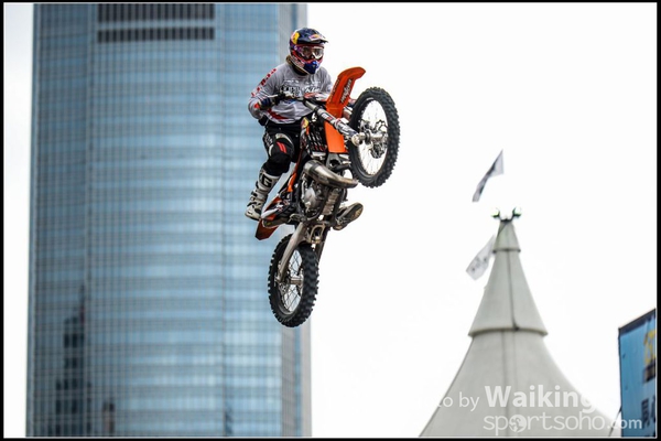 2015-04-03 Red Bull X-Fighters - 0094