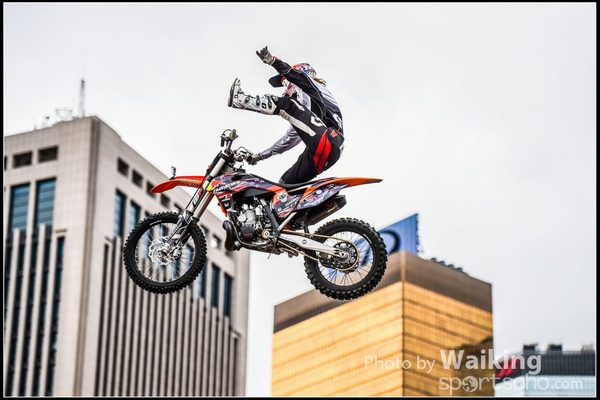 2015-04-04 Red Bull X-Fighters - 0010