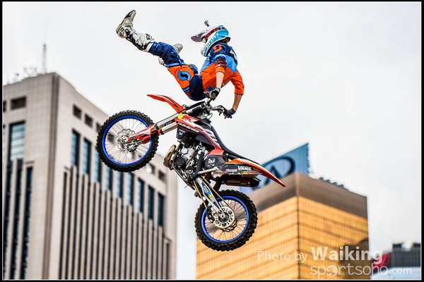 2015-04-04 Red Bull X-Fighters - 0025