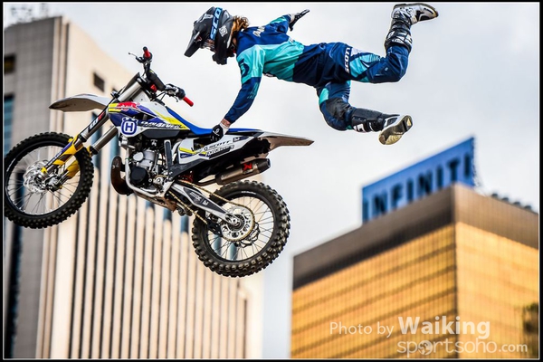 2015-04-04 Red Bull X-Fighters - 0101