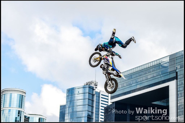 2015-04-04 Red Bull X-Fighters - 0107