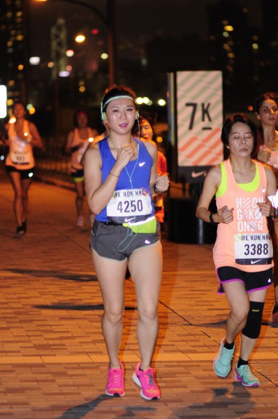 nike10k617