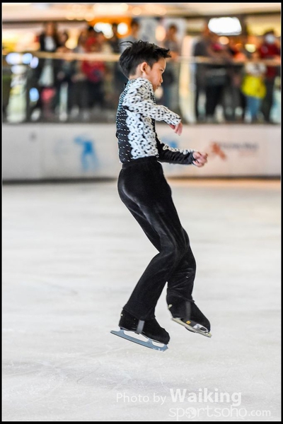 WaikingSkating130