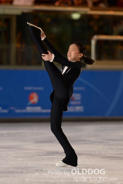 Skating (107)