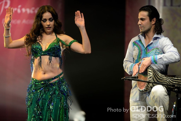 Belly Dance (324)