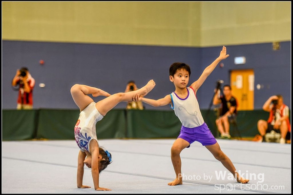 2015-05-03 Acrobatics - 0064