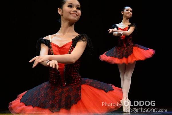 Solo Dance (325)