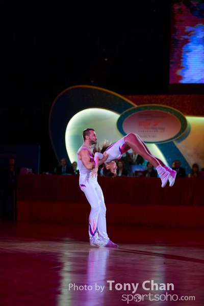 Performance009