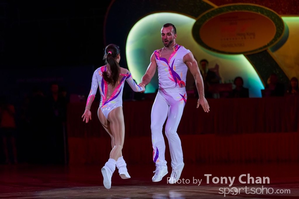 Performance057