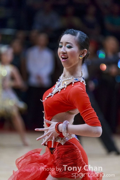 WDSF2-028