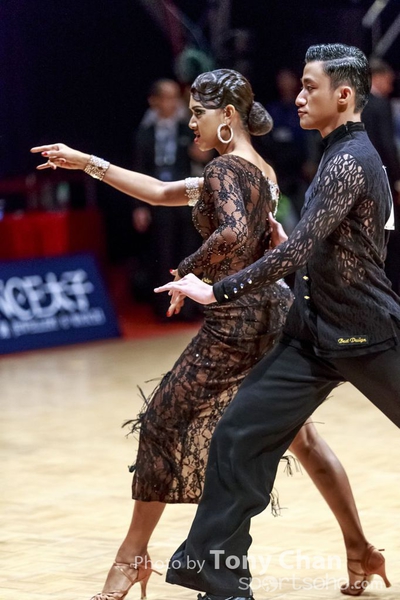 WDSF2-055