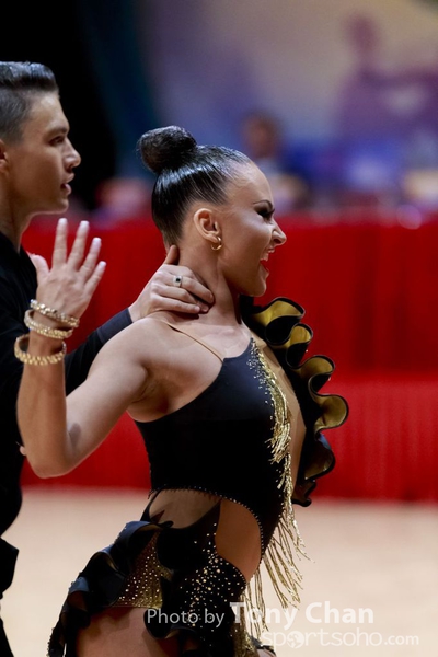 WDSF2-074