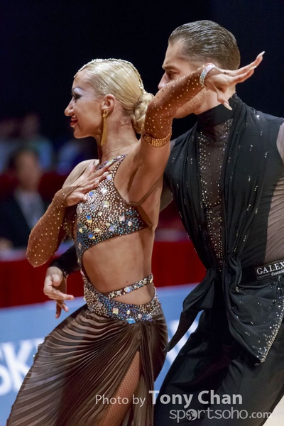 WDSF2-084
