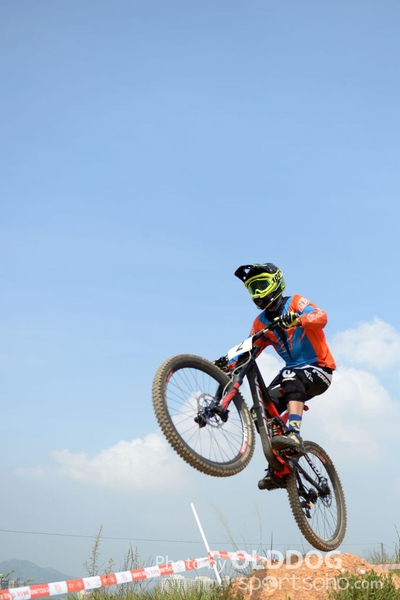 Downhill (4)