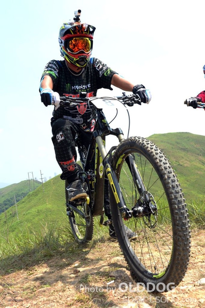 Downhill (16)