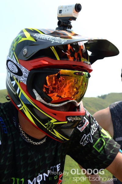 Downhill (18)