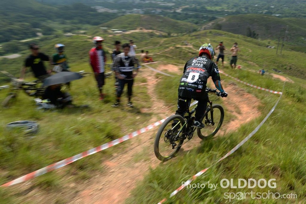 Downhill (19)