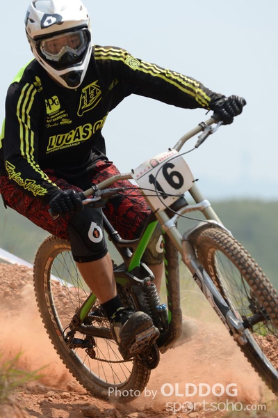 Downhill (36)