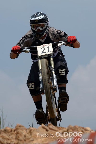Downhill (66)