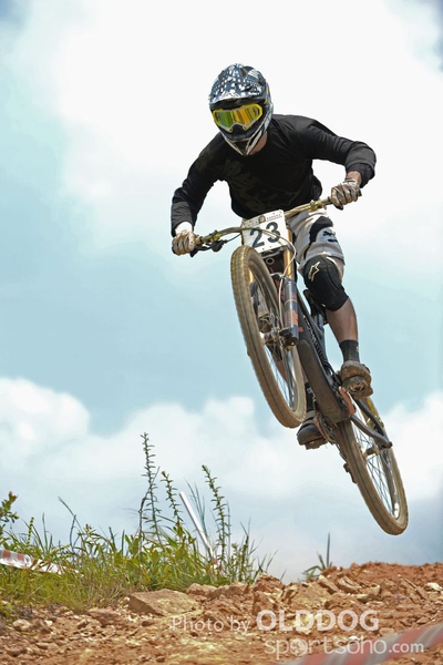Downhill (69)
