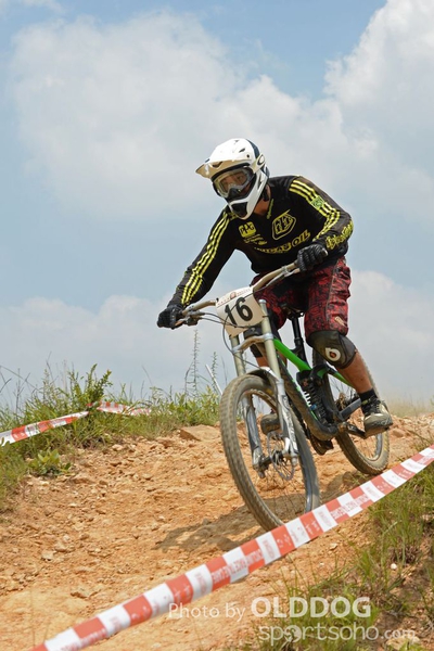 Downhill (70)