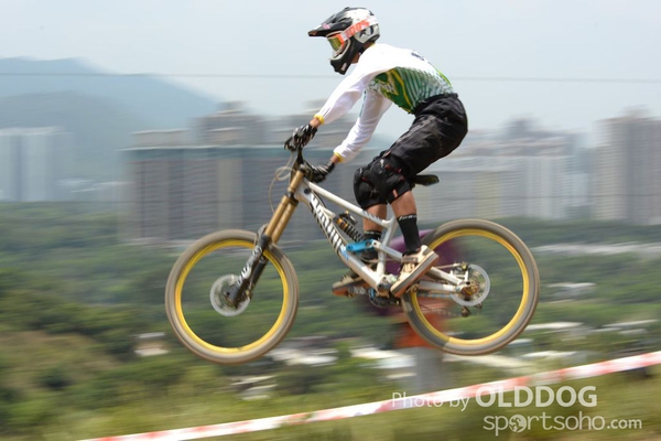 Downhill (80)