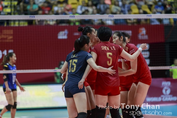 FIVB_Day 1 CHIvsTHI_016