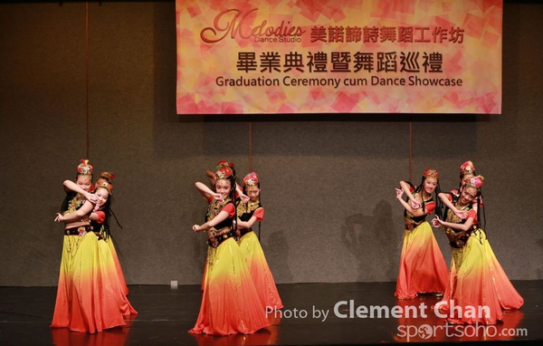 Moledies Dance_317_1