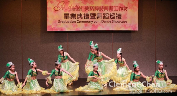 Moledies Dance_349_1