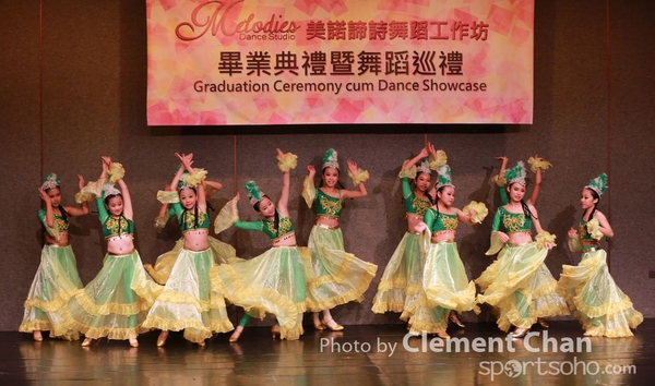 Moledies Dance_358_1