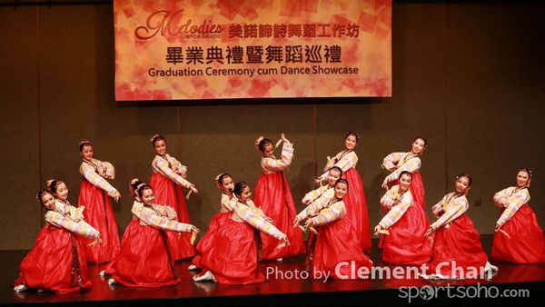 Moledies Dance_383_1
