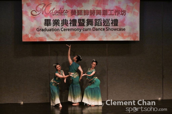 Moledies Dance_519_1