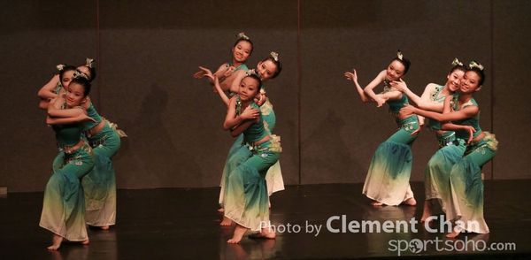 Moledies Dance_535_1
