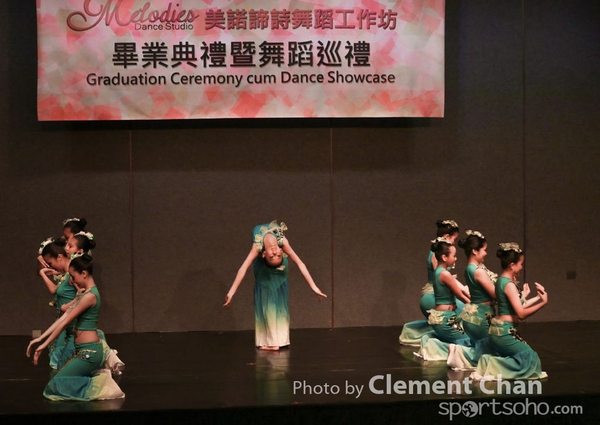 Moledies Dance_561_1
