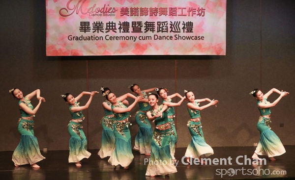 Moledies Dance_579_1
