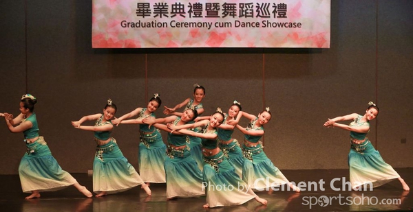 Moledies Dance_582_1