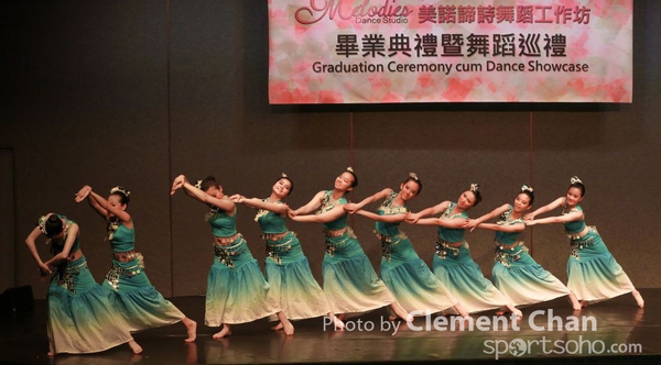 Moledies Dance_591_1