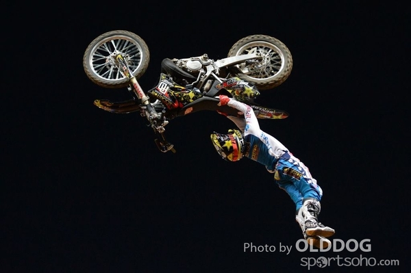 Night Jump Day1 (100)