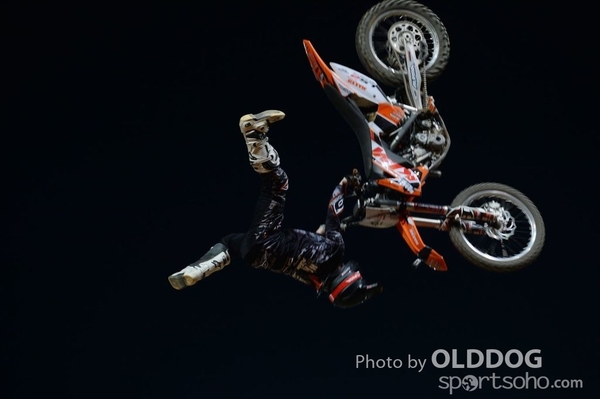 Night Jump Day2 (3)