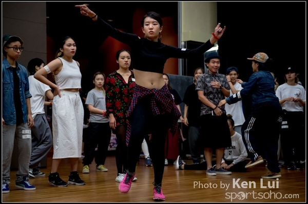 20151024 dance1033